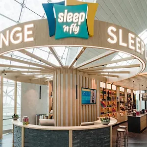Sleep 'n Fly Sleep Lounge, B-gates Terminal 3 - Transit Only Dubái