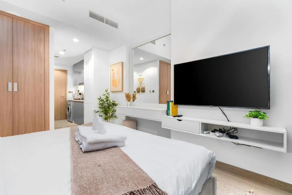 Studio - Pool - Gym - Wi-Fi - 12Min From Downtown - Azizi Riviera 26 Διαμέρισμα Ντουμπάι Ηνωμένα Αραβικά Εμιράτα